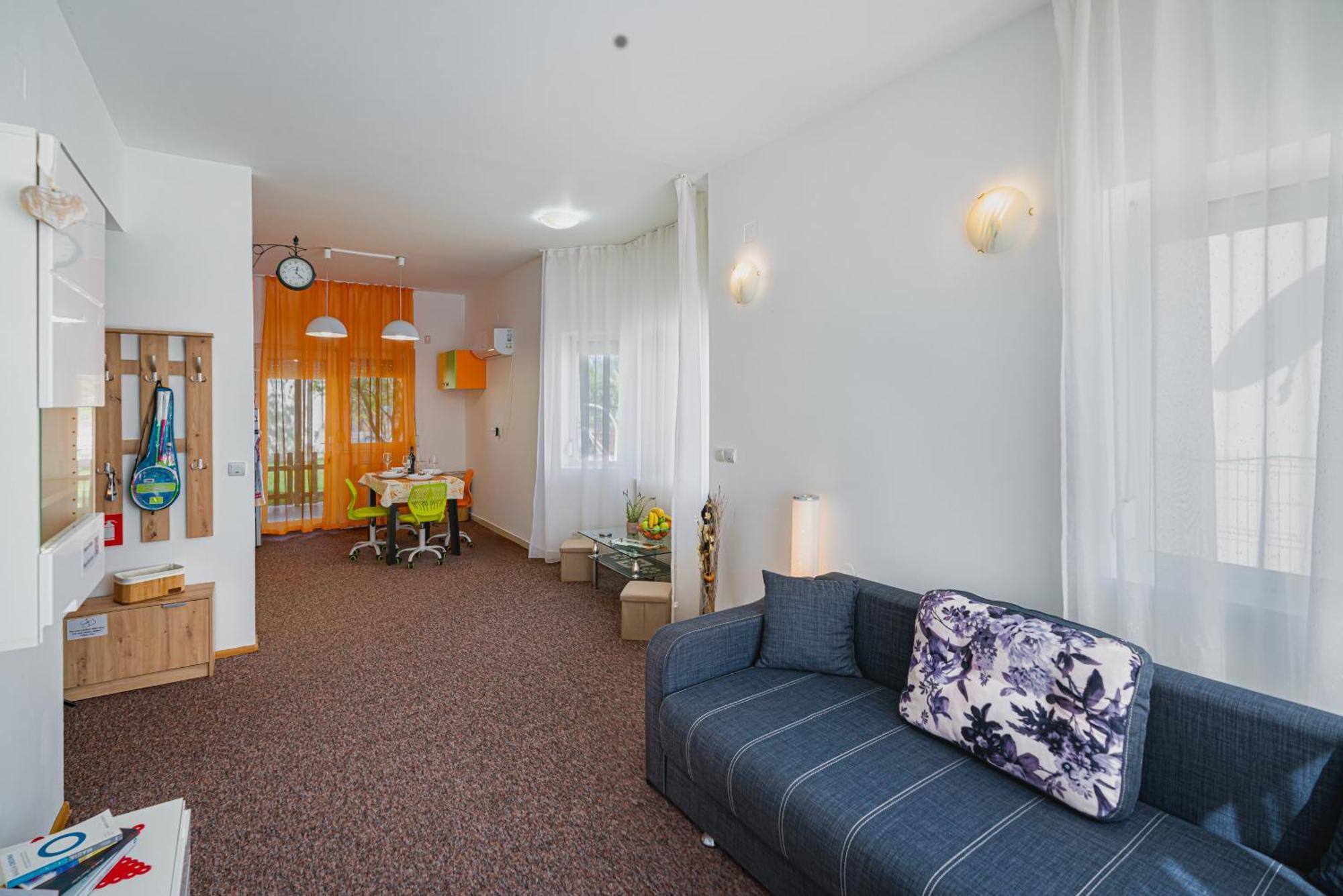 Pitstop Apartments Dumbravita  Ngoại thất bức ảnh
