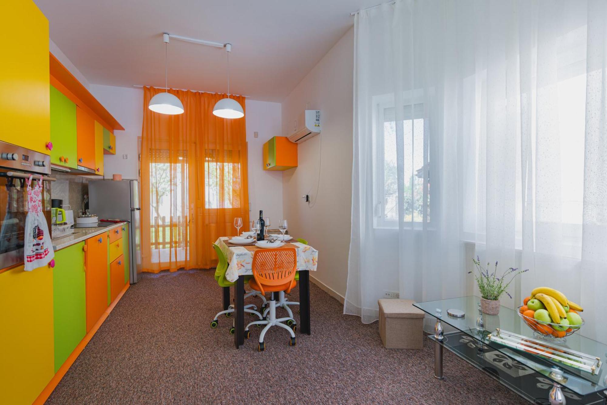 Pitstop Apartments Dumbravita  Ngoại thất bức ảnh
